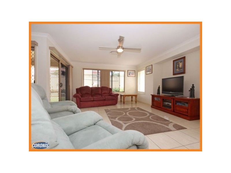 34 Kirsten Drive, Glass House Mountains QLD 4518