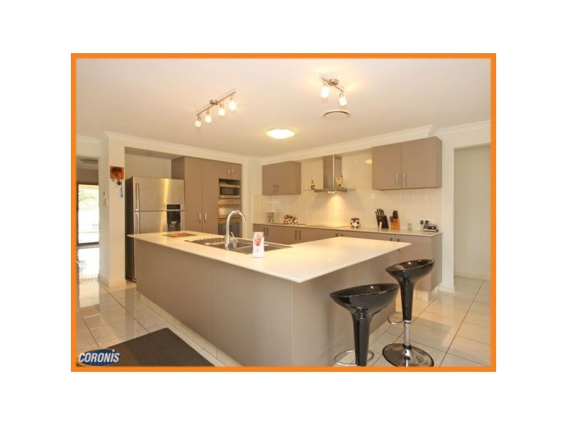 34 Kirsten Drive, Glass House Mountains QLD 4518