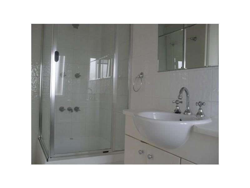 2/37 Henderson Road, Deagon QLD 4017