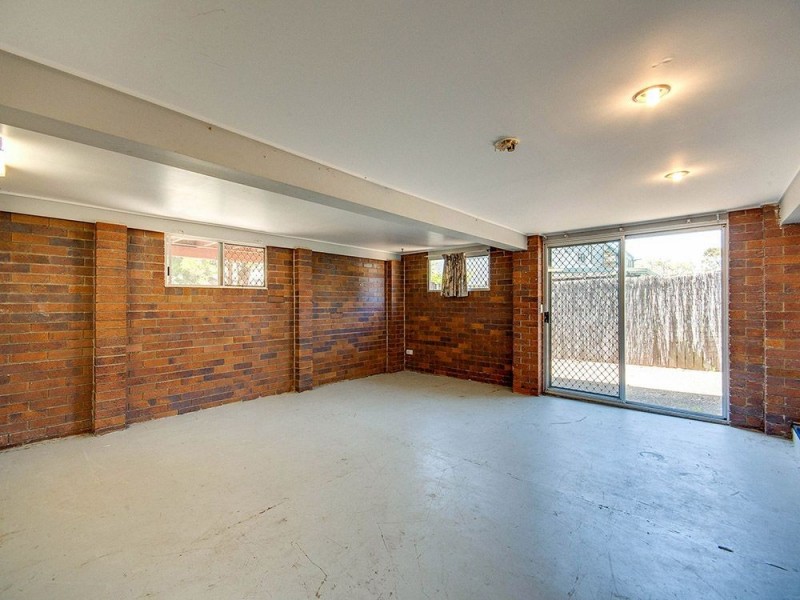 33 Bringelly Street, Arana Hills QLD 4054