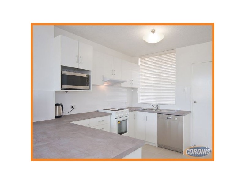 2/2  Franz Road, Clayfield QLD 4011