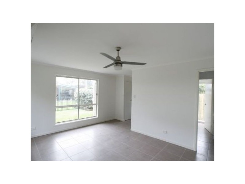 9b Sheehan Street, Kallangur QLD 4503