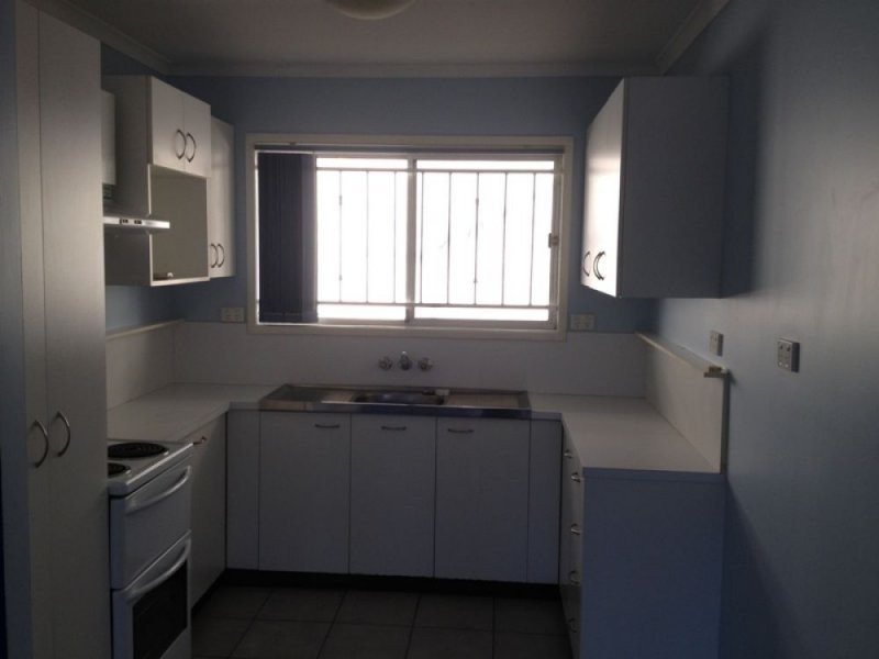 2/77 Duffield Road, Kallangur QLD 4503