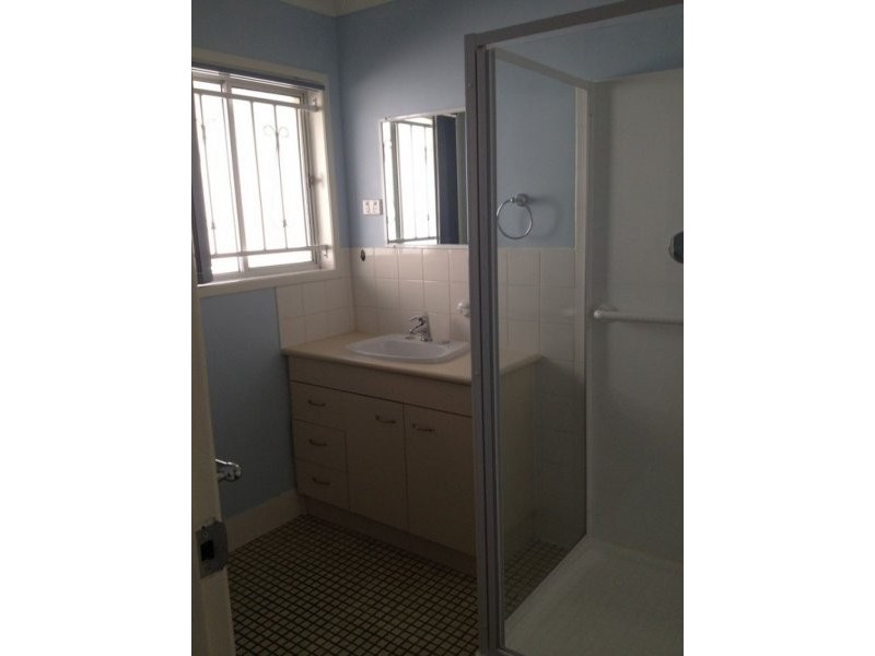 2/77 Duffield Road, Kallangur QLD 4503