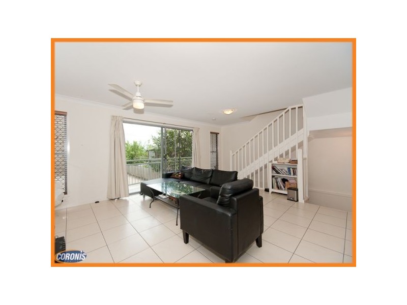 4/8  Eric Rd, Holland Park QLD 4121