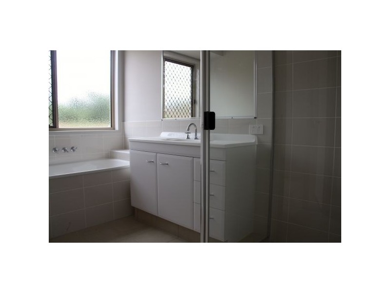 90 Armisfield Street, Doolandella QLD 4077