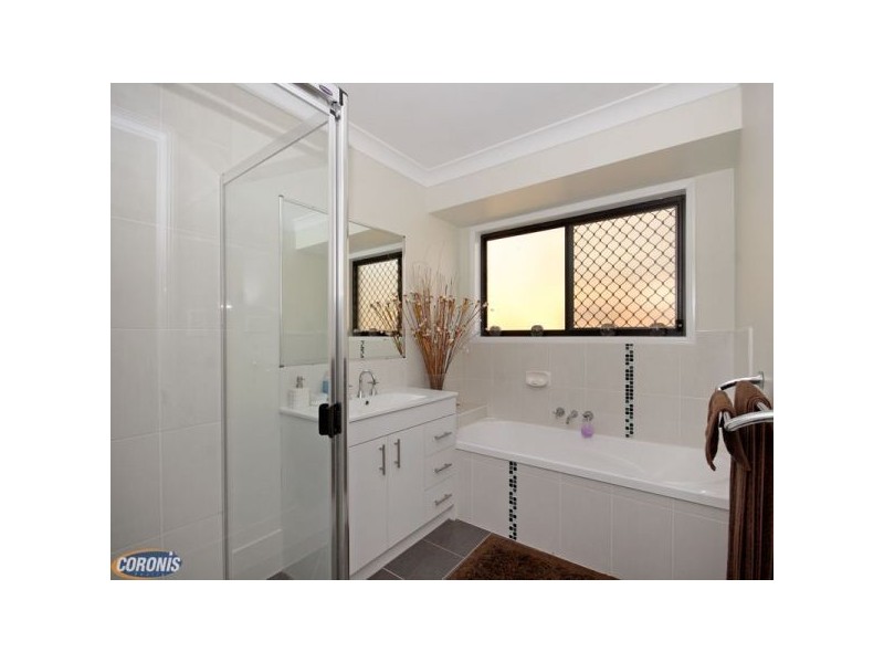 14 Grange Crt, Narangba QLD 4504