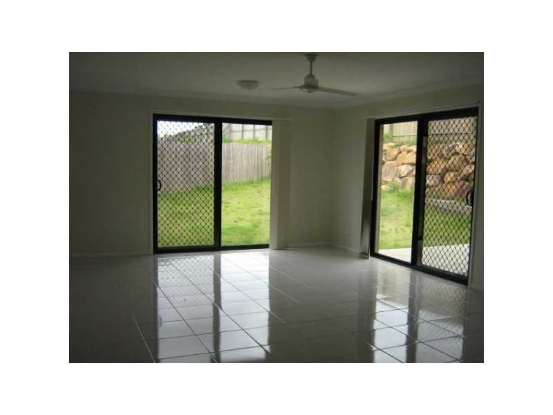 14 Grange Crt, Narangba QLD 4504
