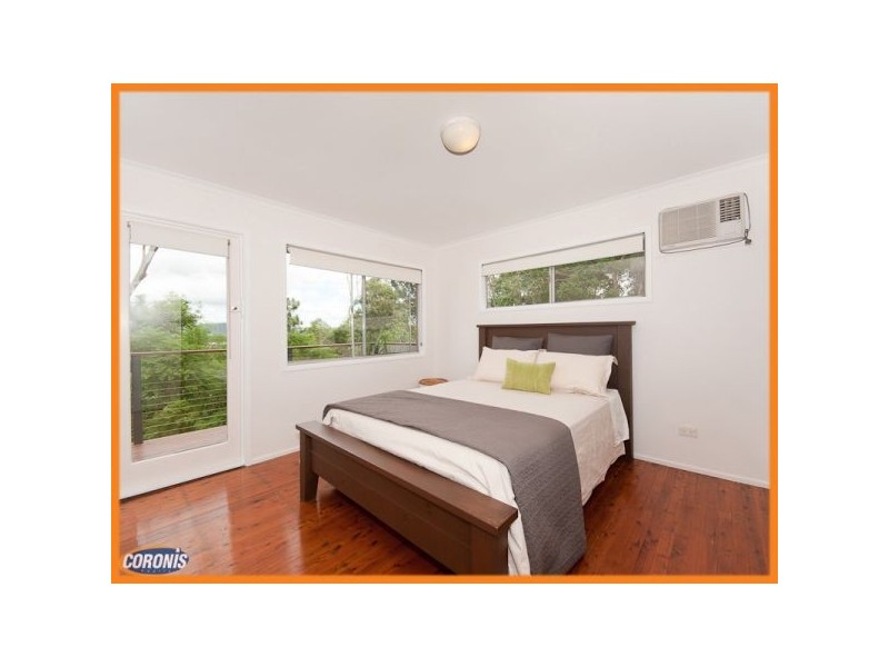 11 Plucks Road, Arana Hills QLD 4054