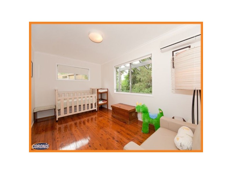 11 Plucks Road, Arana Hills QLD 4054