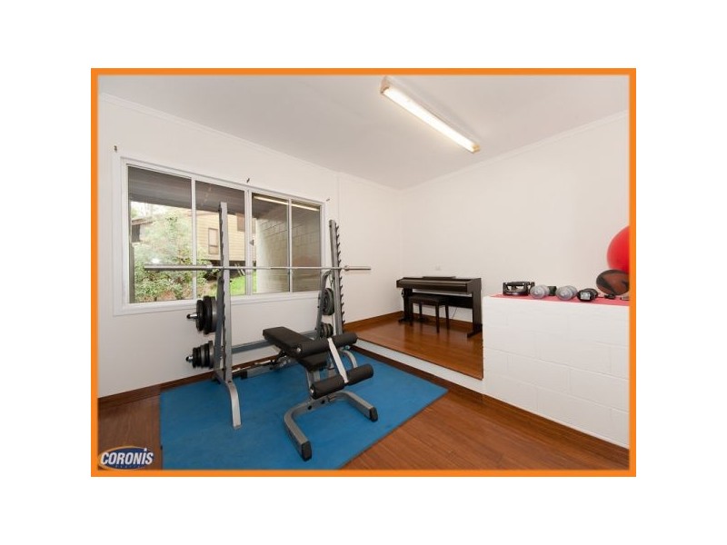 11 Plucks Road, Arana Hills QLD 4054