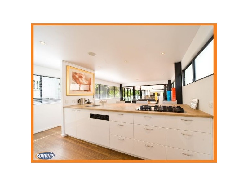 33 Ashbourne Street, Ashgrove QLD 4060