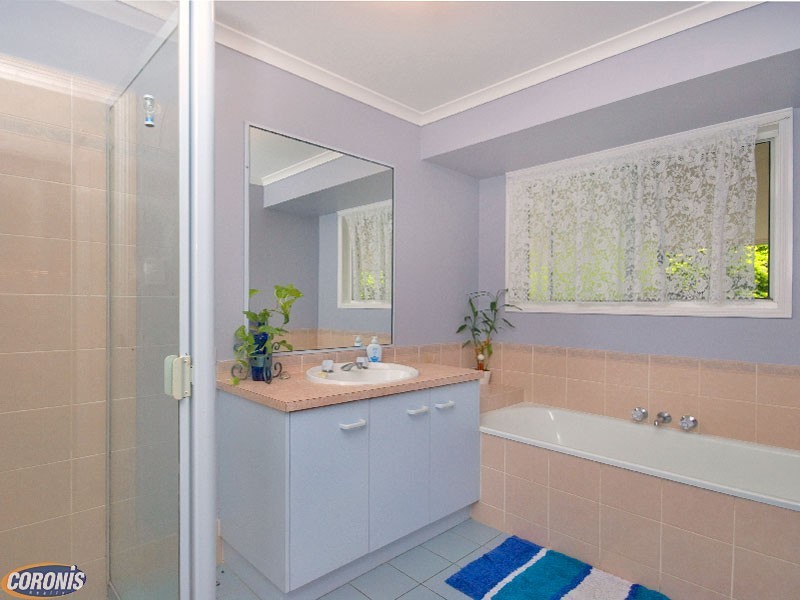 Arana Hills QLD 4054