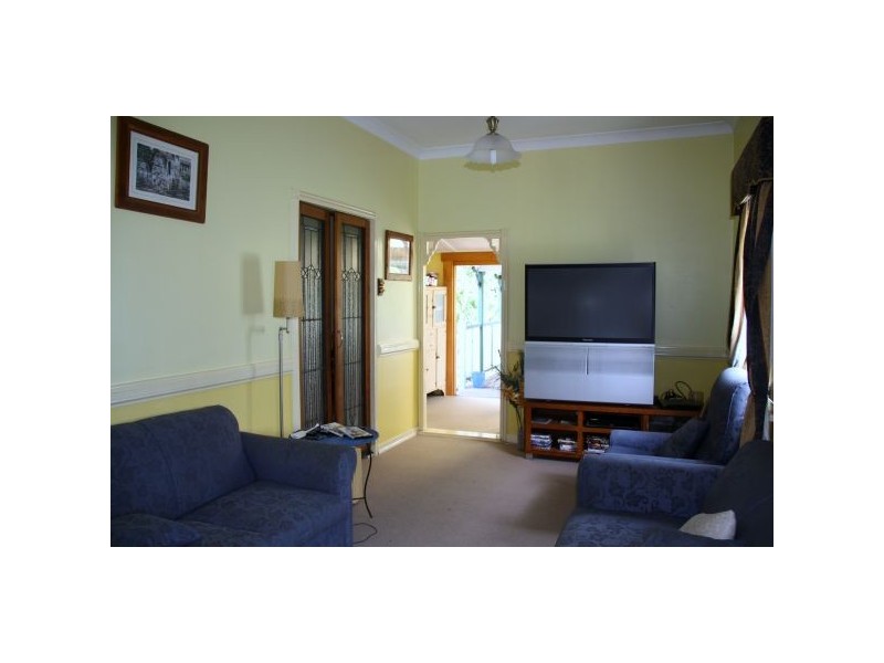 183 Cornwall Street, Greenslopes QLD 4120