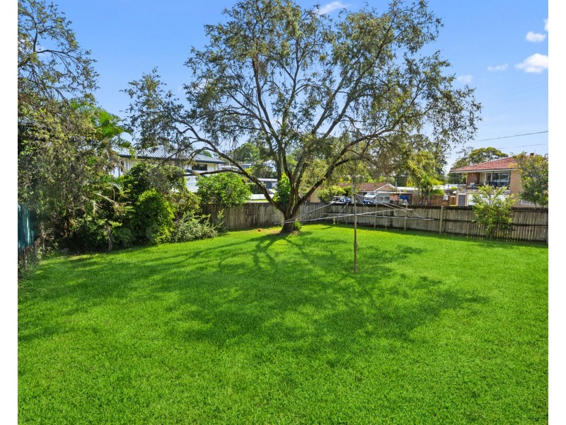 29 Derrima Crescent, Ferny Hills QLD 4055