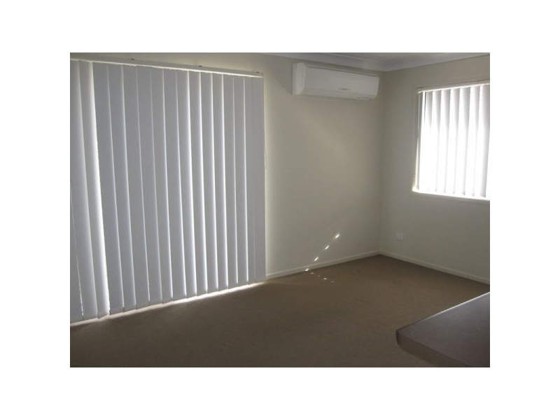 2/1 Schipper Street, Caboolture QLD 4510