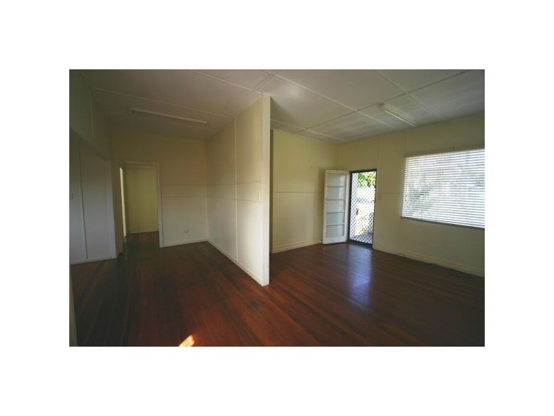 271 Kitchener Road, Stafford Heights QLD 4053