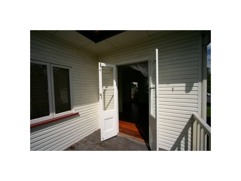 271 Kitchener Road, Stafford Heights QLD 4053