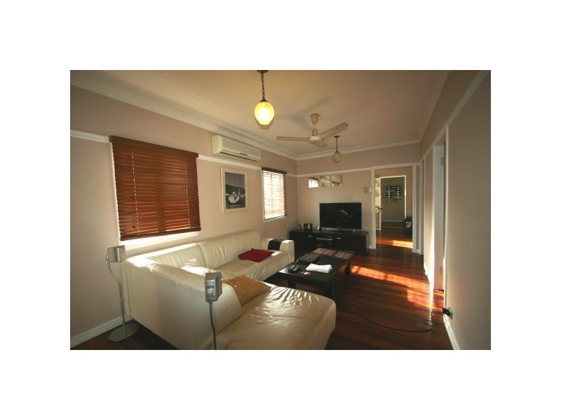 39 Reuben St, Stafford QLD 4053