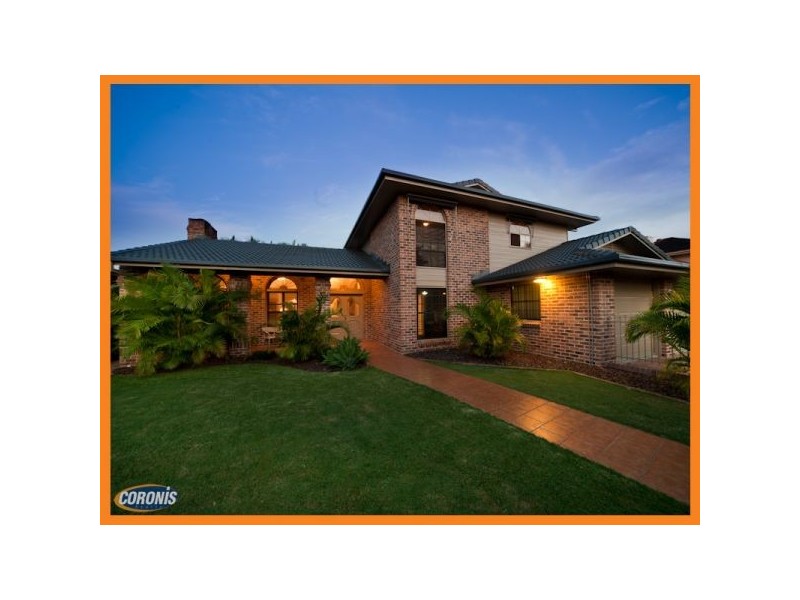 4 St Andrews Crescent, Carindale QLD 4152