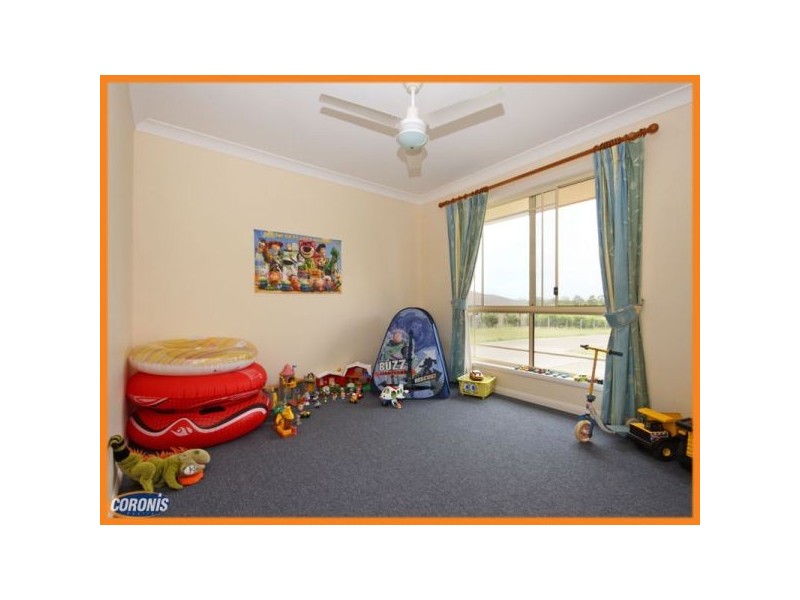 18 Sammor Road, Elimbah QLD 4516