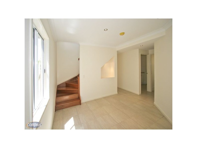 226 Days Road, Grange QLD 4051