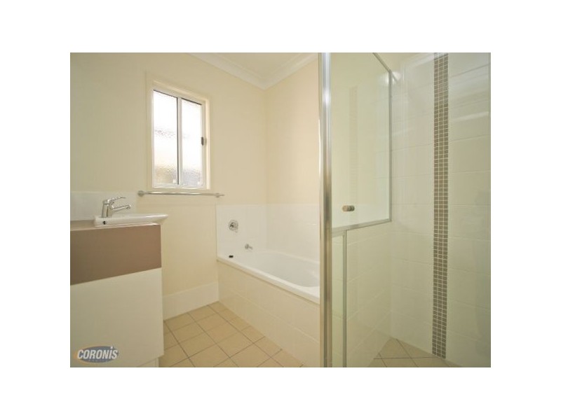 226 Days Road, Grange QLD 4051