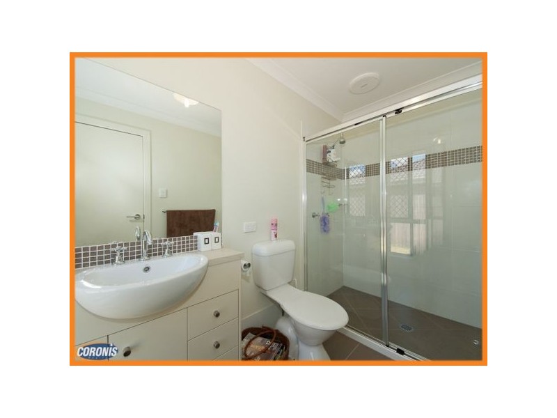 25 Dewdrop Place, Ningi QLD 4511