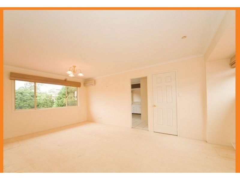 2 Sommerville Place, Chermside West QLD 4032