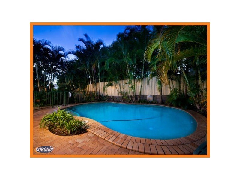 20 Oakley Street, Carindale QLD 4152