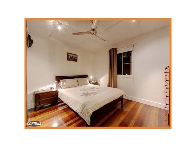 2 Glen Kedron Lane, Kedron QLD 4031