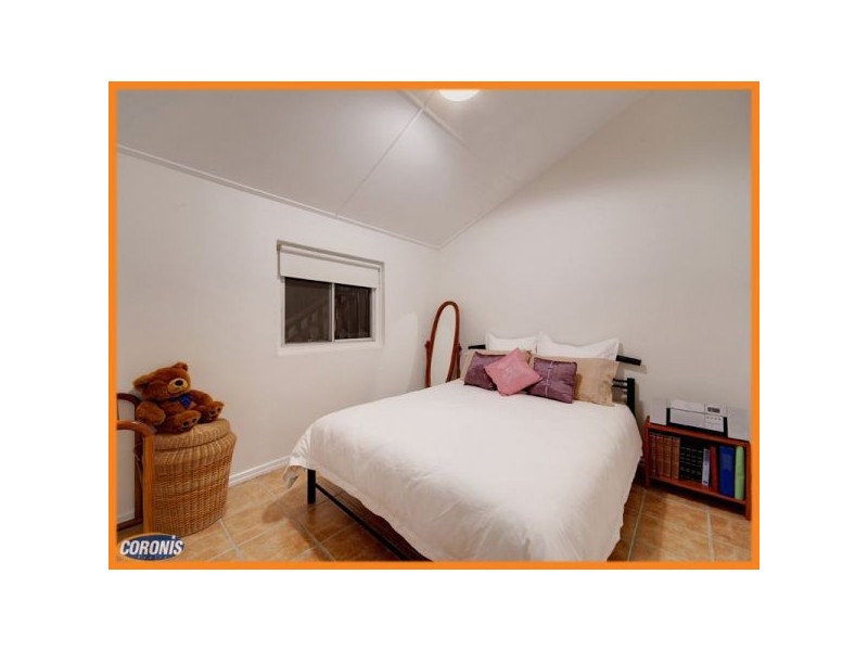 2 Glen Kedron Lane, Kedron QLD 4031