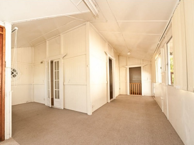 37 Palmer Street, Windsor QLD 4030