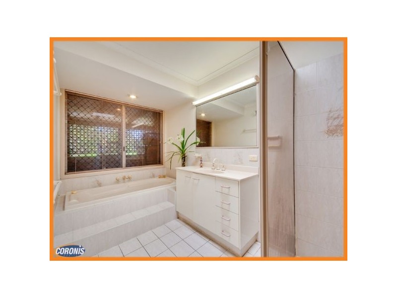 4z Gilliat Street, Keperra QLD 4054