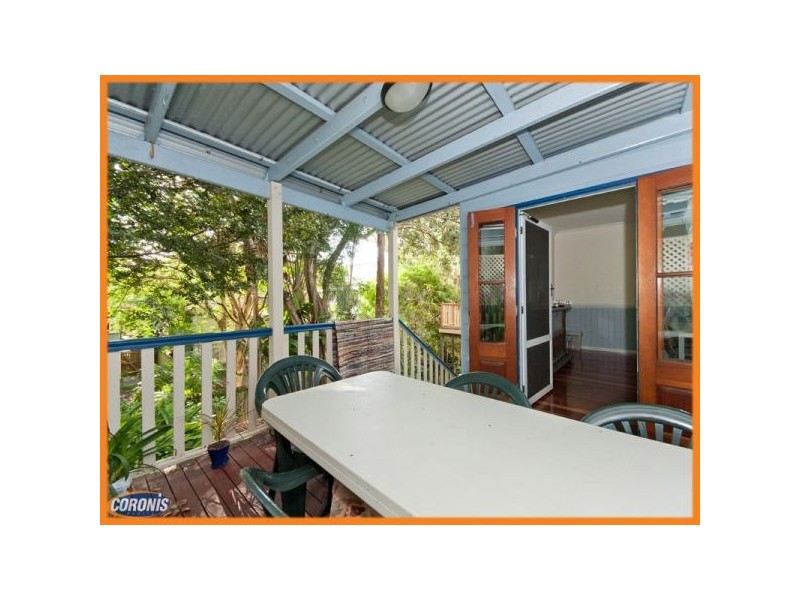 27 Dover Street, Red Hill QLD 4059