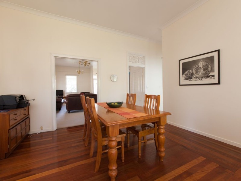 11 Picot Street, Kelvin Grove QLD 4059