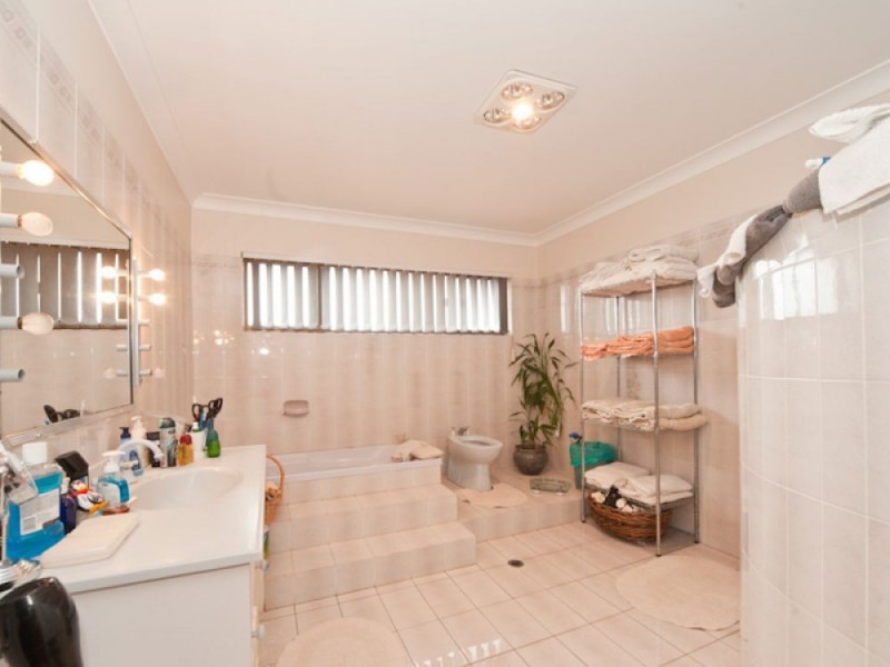 105 Graham Road, Carseldine QLD 4034