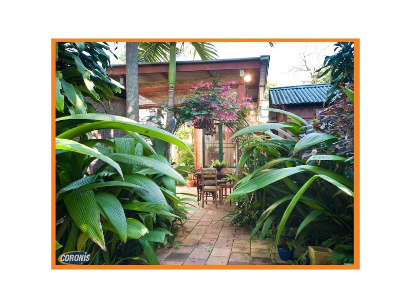 22 Elliott Street, Kangaroo Point QLD 4169