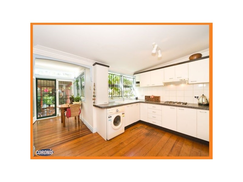 22 Elliott Street, Kangaroo Point QLD 4169