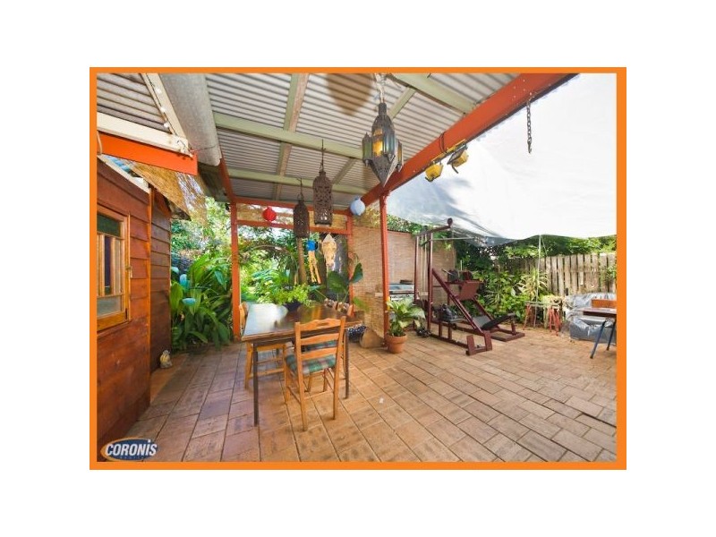 22 Elliott Street, Kangaroo Point QLD 4169