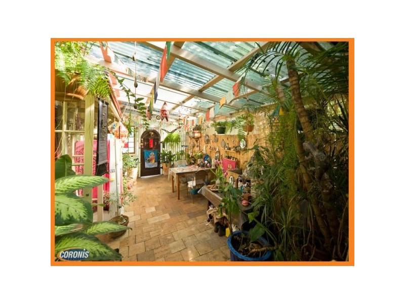 22 Elliott Street, Kangaroo Point QLD 4169