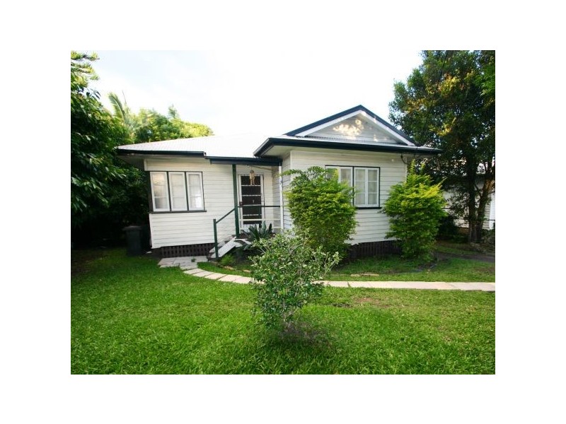 17 Newman Road, Wavell Heights QLD 4012