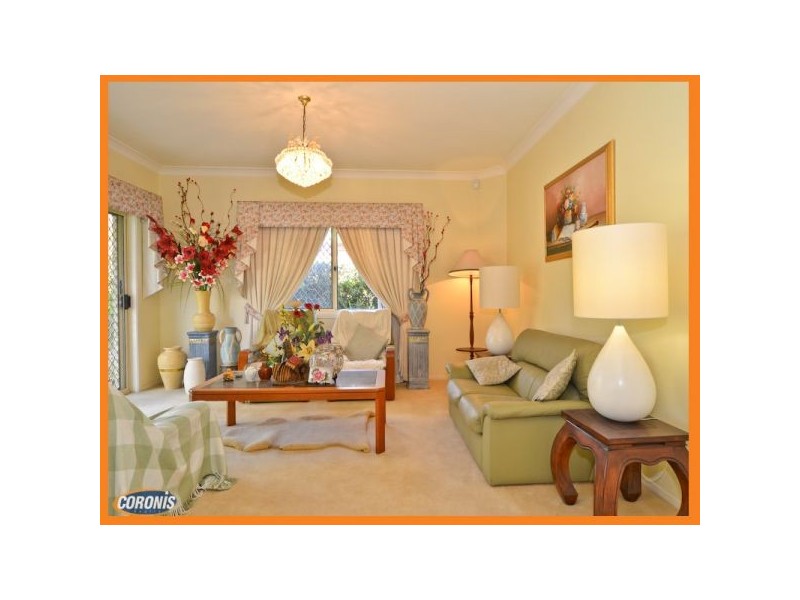 10 Mansfield Place, Mansfield QLD 4122