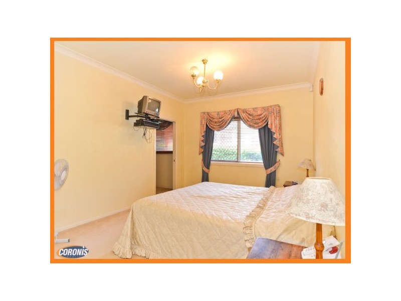 10 Mansfield Place, Mansfield QLD 4122