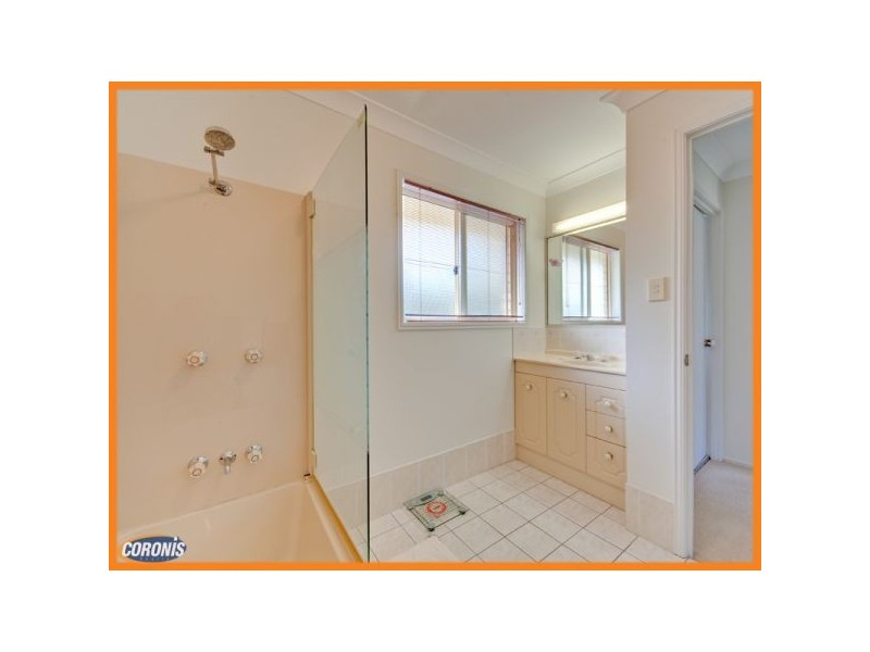 Arana Hills QLD 4054