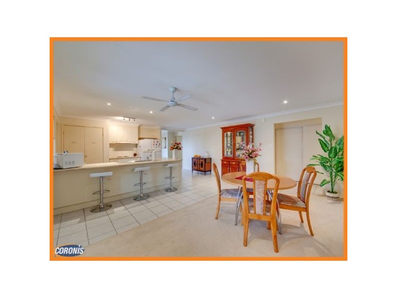 8 Medeo Court, Eatons Hill QLD 4037
