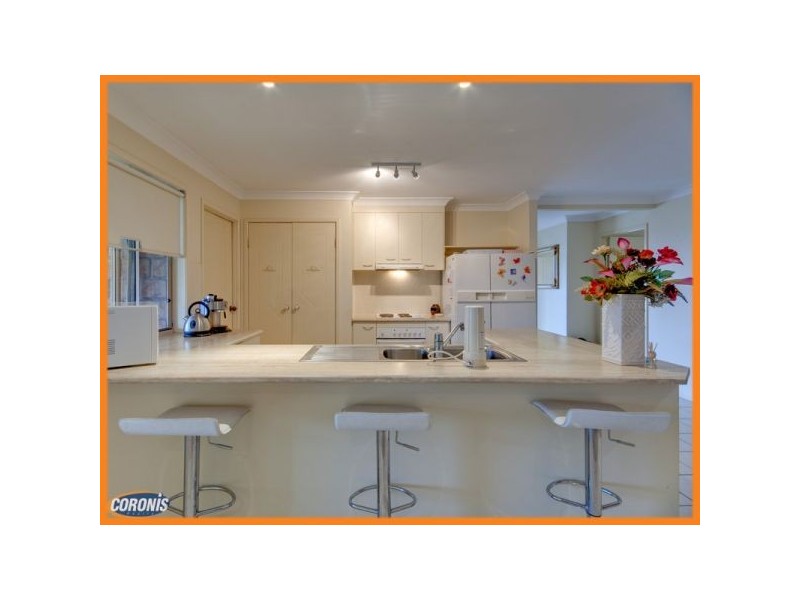 8 Medeo Court, Eatons Hill QLD 4037