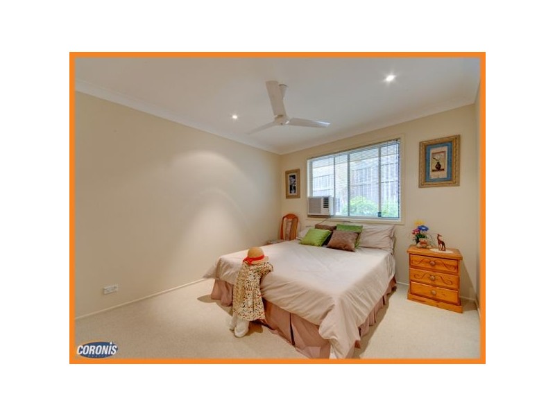 8 Medeo Court, Eatons Hill QLD 4037