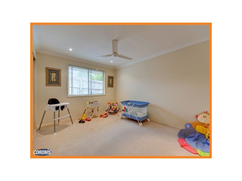 8 Medeo Court, Eatons Hill QLD 4037