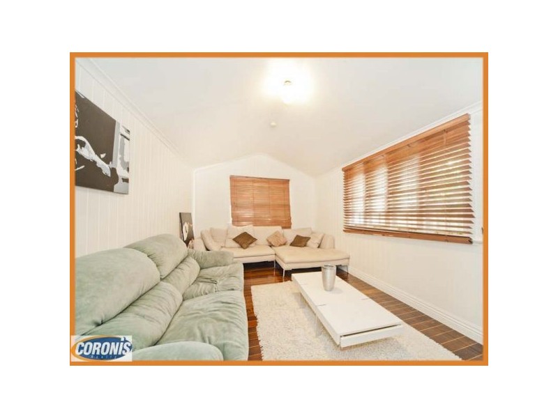 132 Kedron Park Road, Wooloowin QLD 4030